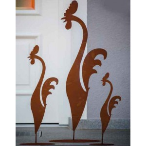 Skulptūras "Garkaklu gaiļi"